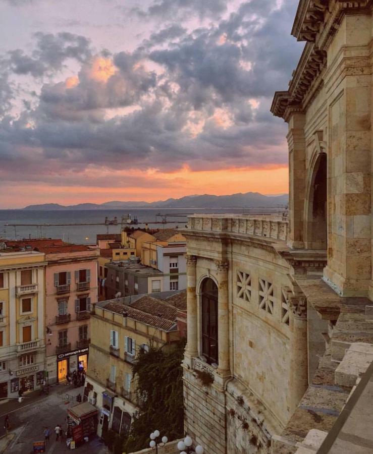 Cagliari Centro Citta Rooms Exterior photo